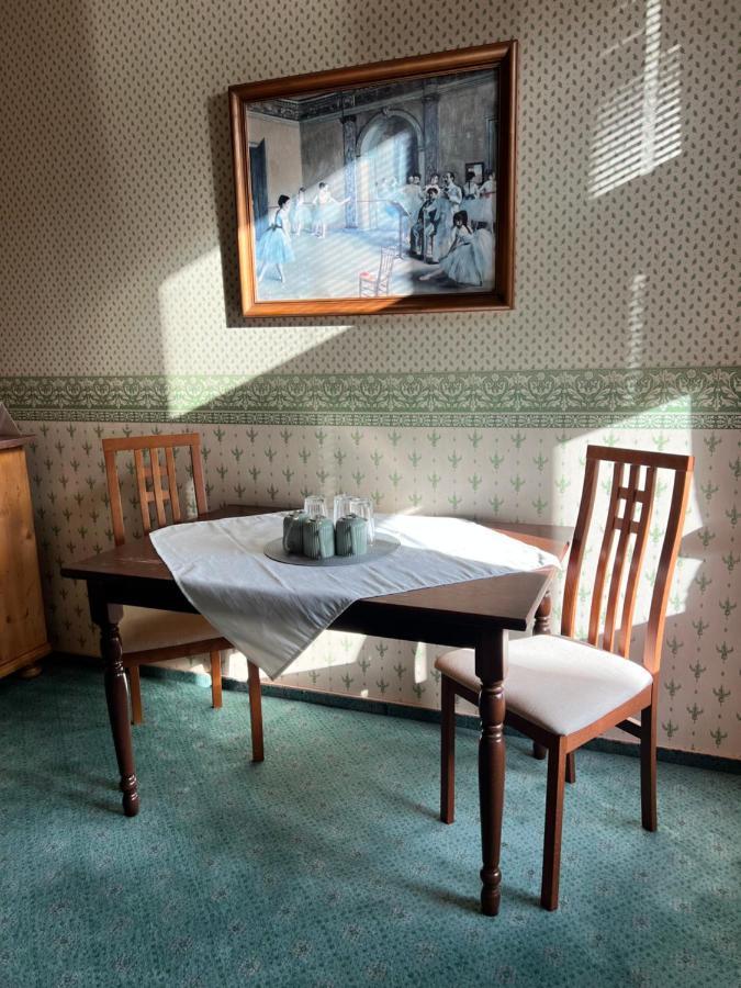 Frýdek-Místek Hotel Maxim מראה חיצוני תמונה